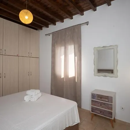 Getaway Mykonian Apts Perfect For 10 Guests W Pool Plintri